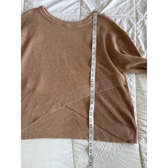 New Lululemon Reversible Crossover Sweater Size XL LW3IU5S Warm Beige $128 NWT - Picture 6 of 10
